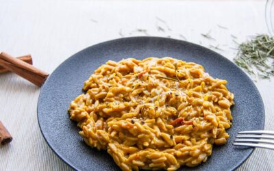 Κριθαρώτο με κανέλα και δεντρολίβανο (vegan)