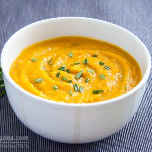 Simple quick and delicious vegan veloute pumpkin soup
