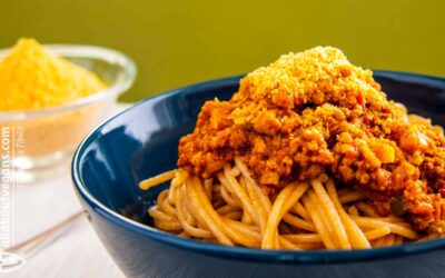 Μακαρόνια Μπολονέζ με κιμά σόγιας και λαχανικά