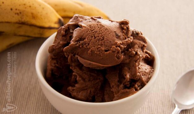 Vegan chocolate ice cream (banana-based)