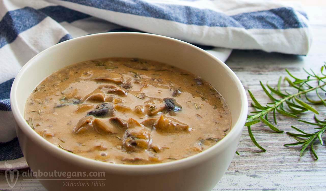 Mushroom soup with rosemary in 30 ′ - Lenten & Vegan recipe