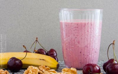 Smoothie με κεράσια, μπανάνα, καρύδια & B12 σε 5’