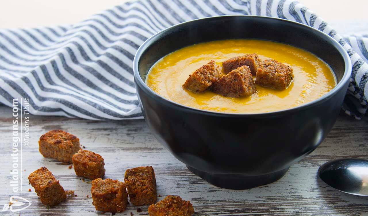 Vegan velvet pumpkin soup with leek and ginger in 30 ′